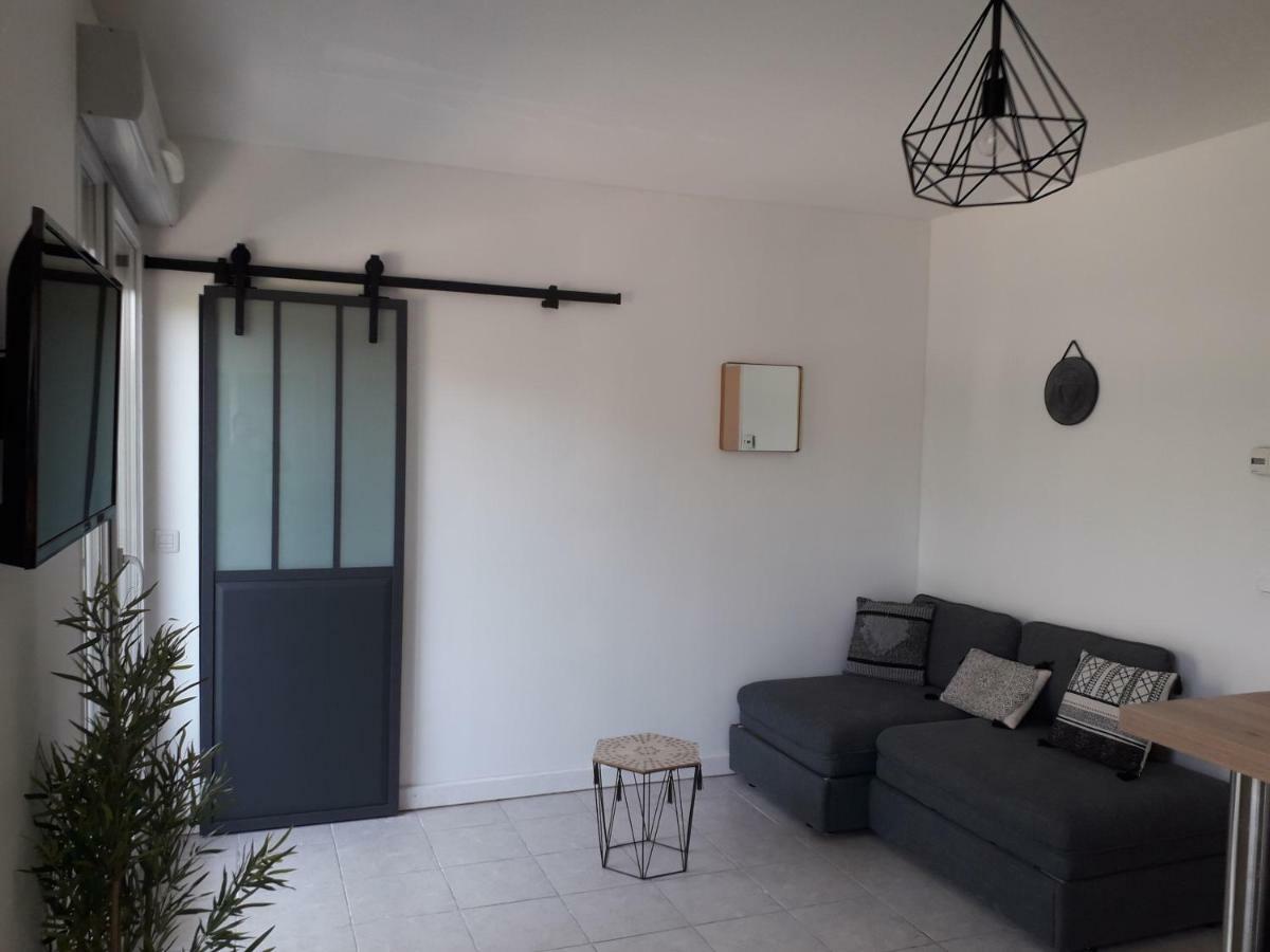 Les Lauzieres Apartment Beaumont  ภายนอก รูปภาพ